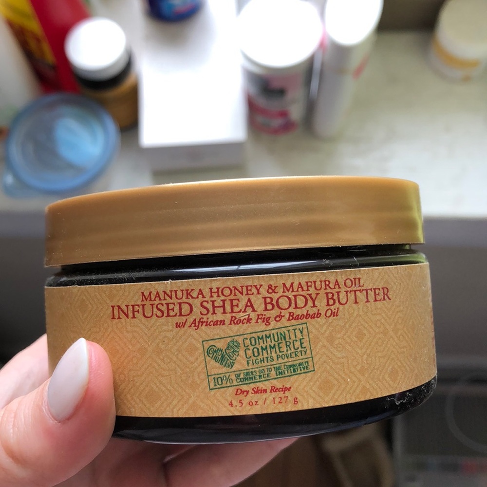 Manuka honey and Mafura oil